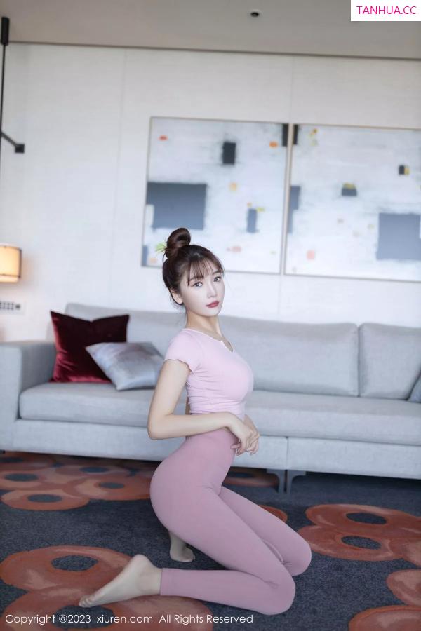 陆萱萱  [XiuRen]高清写真图 2023.11.30 No.7746 陆萱萱 美腿瑜伽服第2张图片